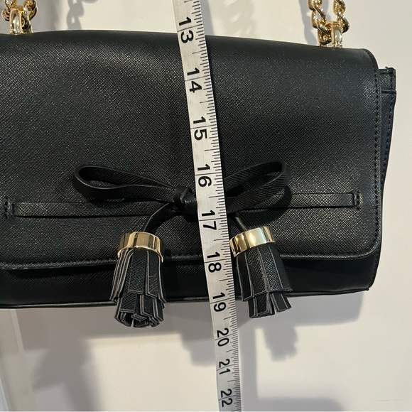 Kate Landry Black Chain Strap Crossbody Bag Tassel Detail Like New - Picture 9 of 15